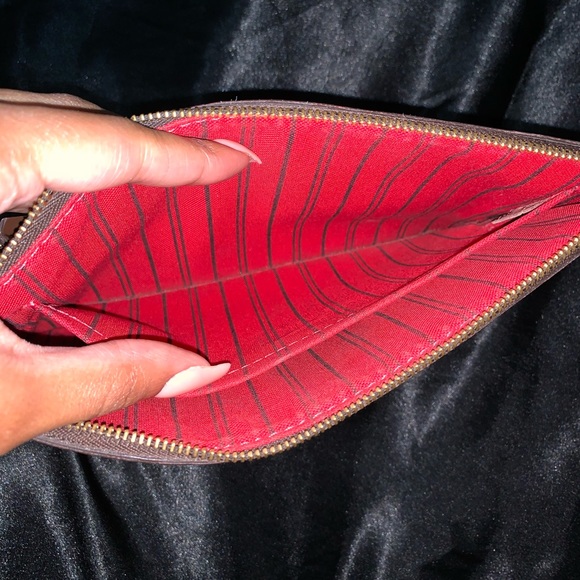 Authentic Neverfull Louis Vuitton pouchette damier ebene - Picture 4 of 9